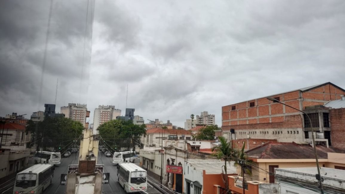 Sábado con probabilidades de lluvias