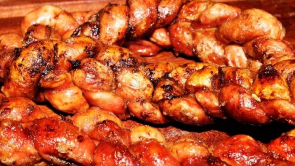 Otros 4 casos de intoxicados con achuras