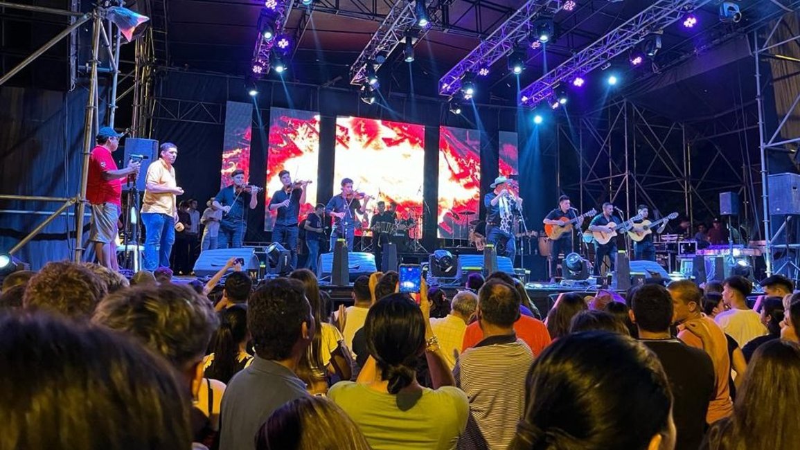 Angelo Aranda ovacionado en Paraguay 