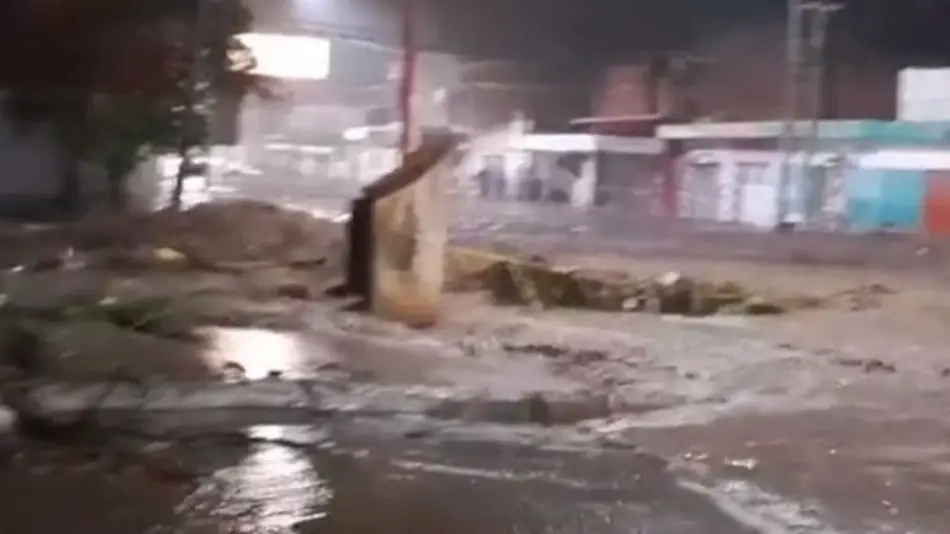 Palpalá: fuerte crecida del arroyo Las Martas y asistencia a los afectados