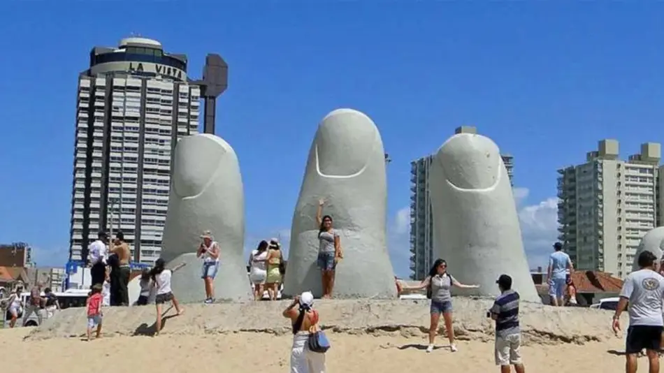 Uruguay: Temporada de verano copada por Argentinos