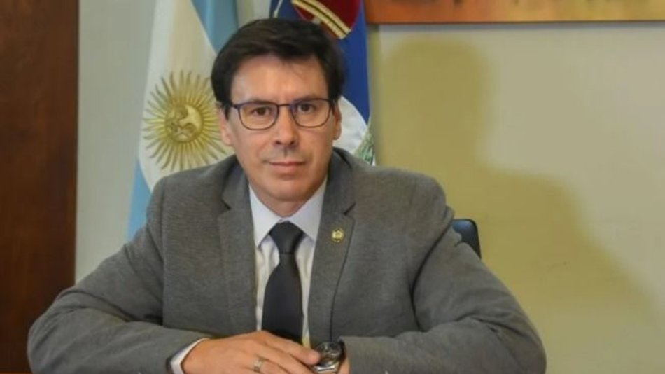 "Es impagable un salario inicial igual a la canasta básica"