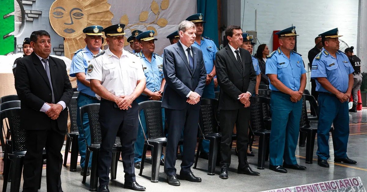 Histórica jornada de ascensos para la Policía y el Servicio Penitenciario