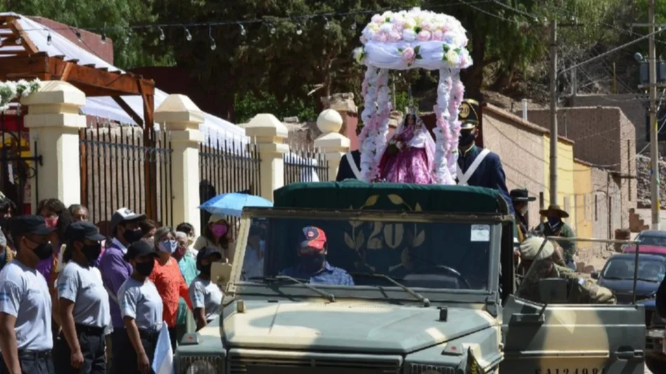 Fiesta de la "mamita de  la Candelaria" en el  pueblo de Maimará