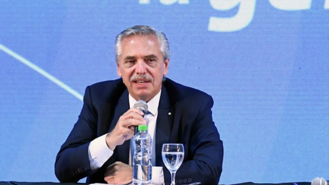 "Las quejas que escucho son porque hay que esperar 2 horas para ir a comer"