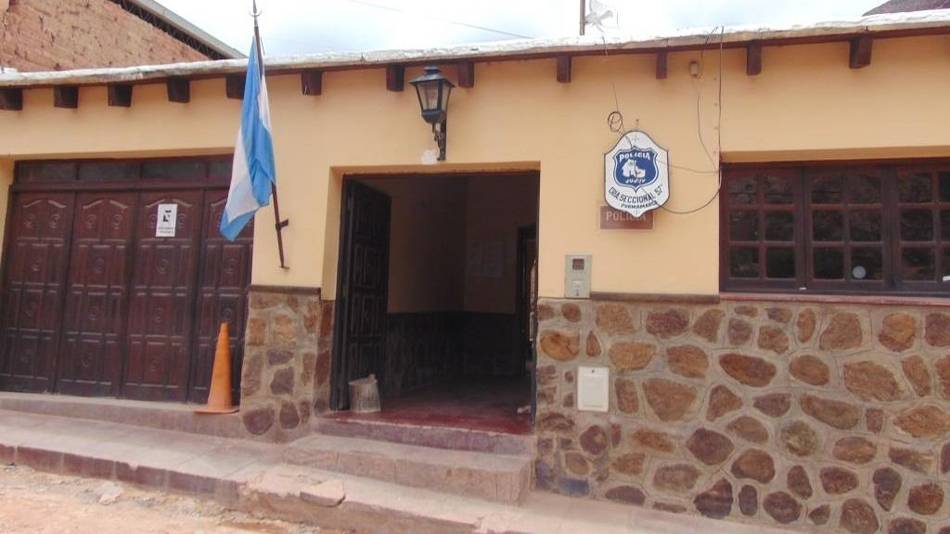Conductor alcoholizado volcó y resultó milagrosamente ileso 