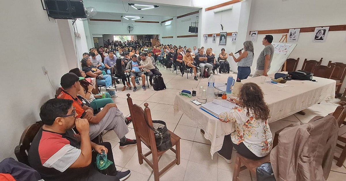 Gremios docentes adhirieron al paro nacional de mañana