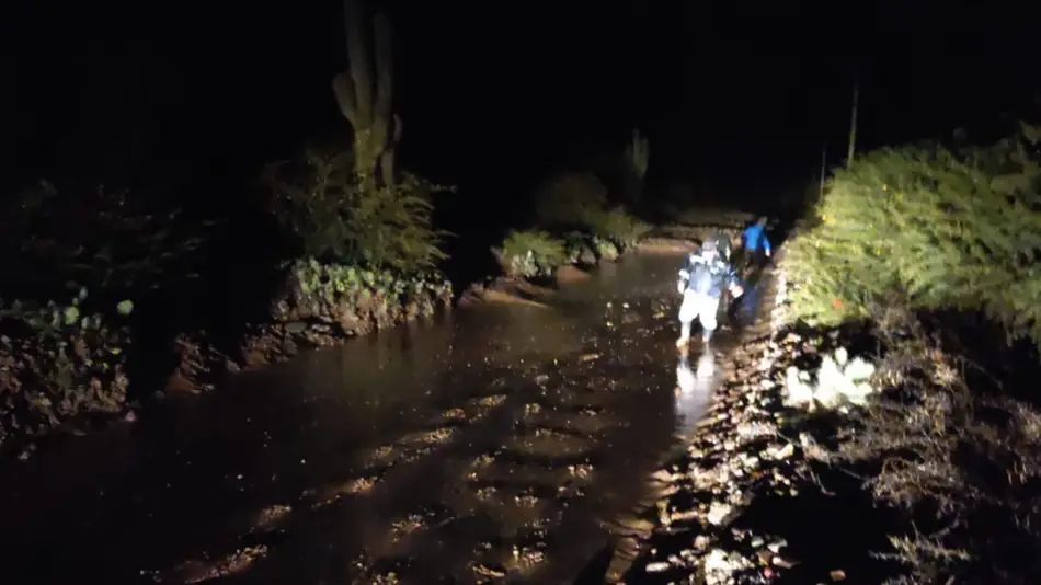 Por la crecida provocada por el temporal, está cortado el acceso a una localidad quebradeña 