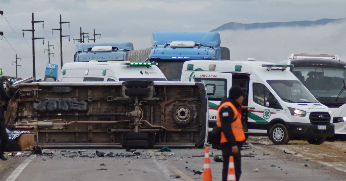 Una víctima fatal y 17 heridos fue el saldo de un siniestro vial
