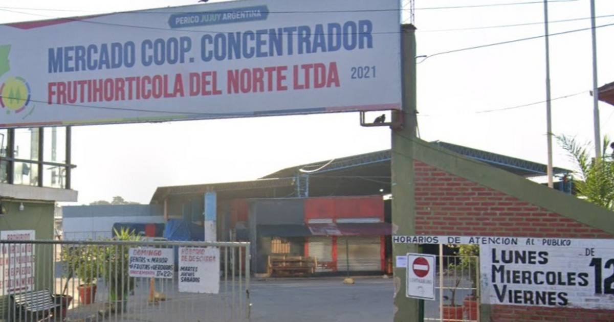 Una mujer falleció tras ser embestida por un camión