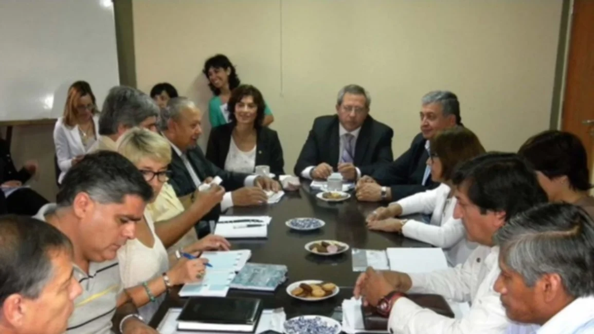 Cuarto intermedio en el diálogo salarial con los gremios docentes