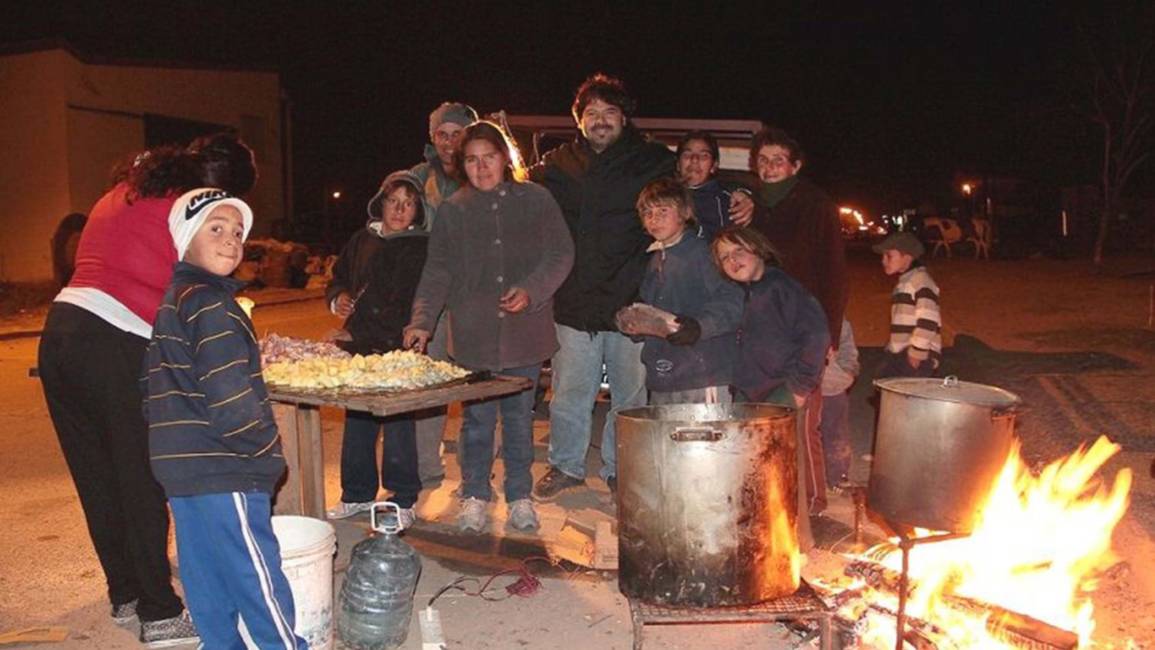 Por la crisis, volvieron las "ollas populares" a los barrios de Jujuy