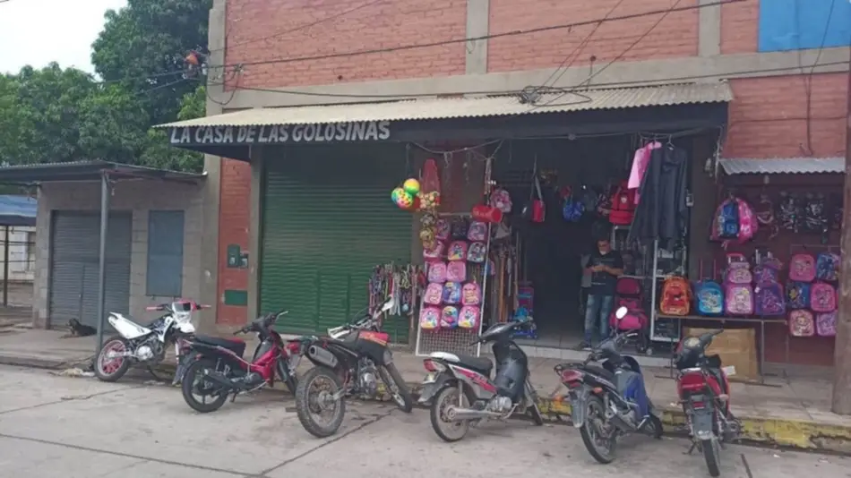 Robaron en dos locales comerciales en Libertador