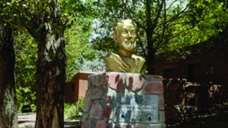El valor de  Manuel  Eduardo Arias  y su tropa 