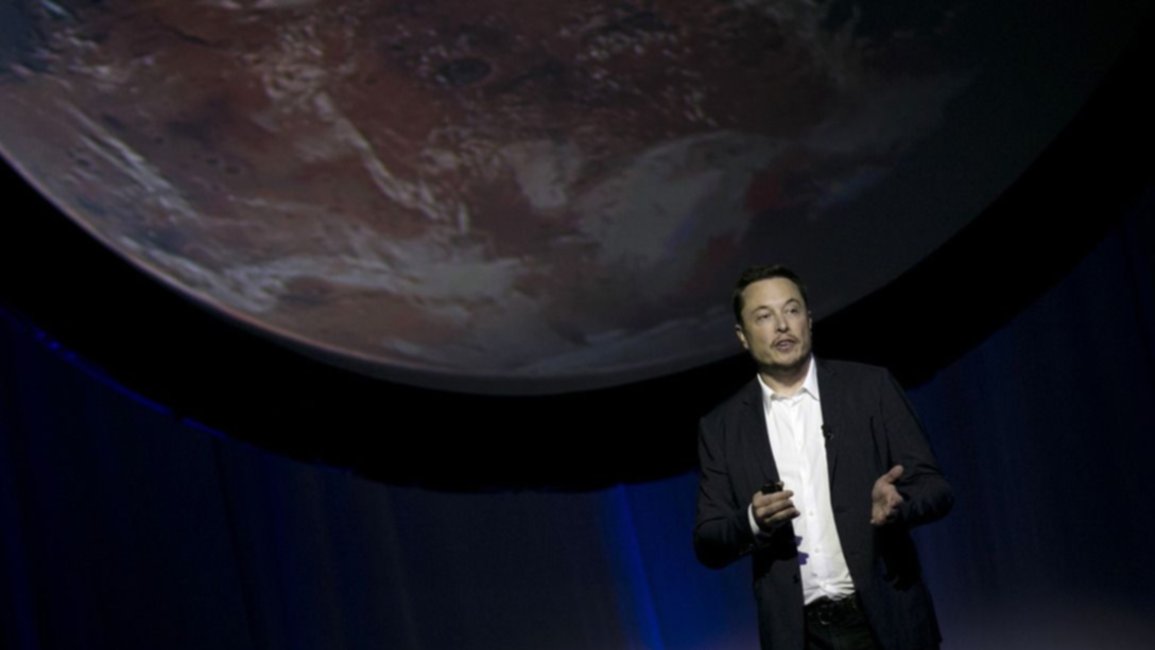 Elon Musk predice una nueva fecha para el primer aterrizaje tripulado en Marte