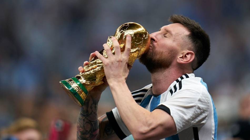 La desopilante teoría sobre un clon de Messi y sus orejas en la final del Mundial