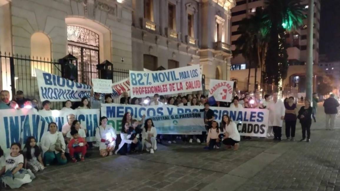 Profesionales de la salud marchan el viernes