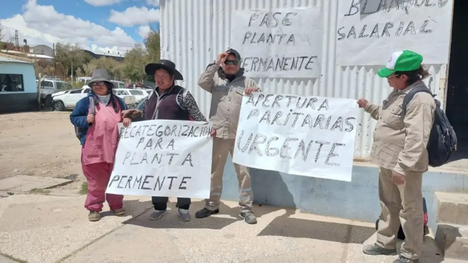 Asambleas y cese de actividades del Seom