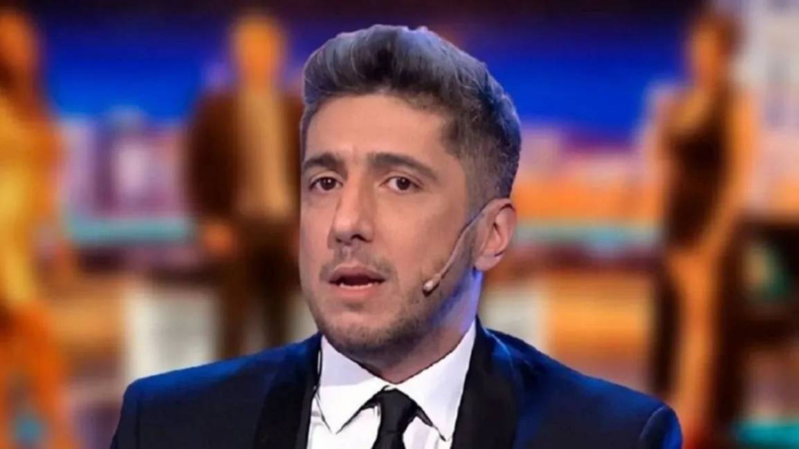 Jey Mammón no será más el conductor de La Peña de Morfi