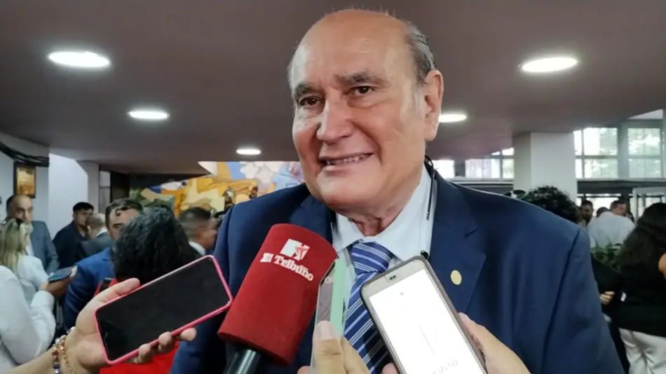 “Es bueno pensar en obras, pero también hay que atender los salarios”