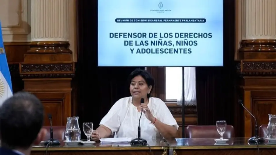 Sarapura en la Bicameral del Defensor de Derechos del Niño