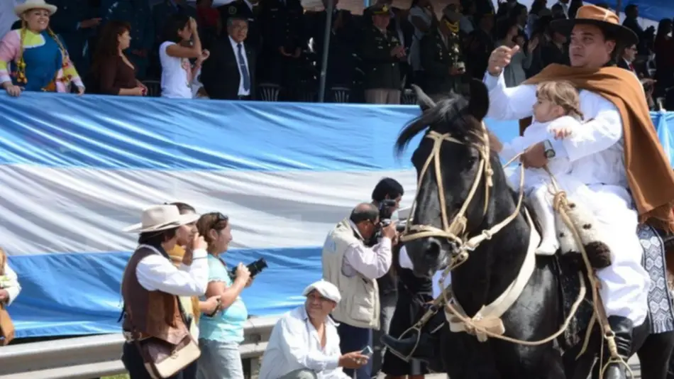 Pasaje militar y gaucho