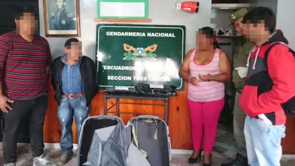 Extranjeros detenidos con cocaína en Tres Cruces