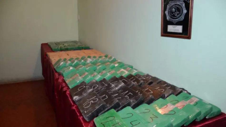 Incautan más de 100 kilos de cocaína