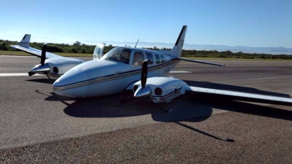 Avioneta con desperfectos técnicos en riesgoso aterrizaje 
