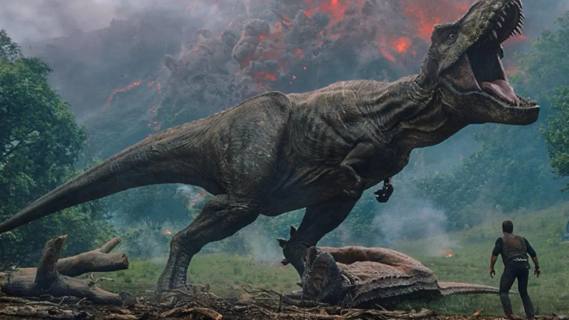 Jurassic World: El Reino Caído, estrenó su último trailer 