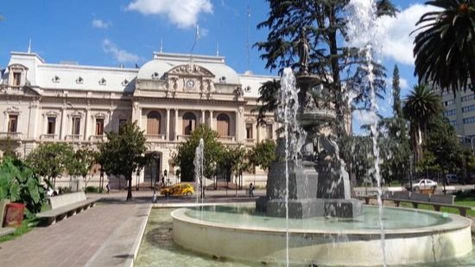 Sin suspensión de actividades escolares, ni administrativas por el 19 de Abril