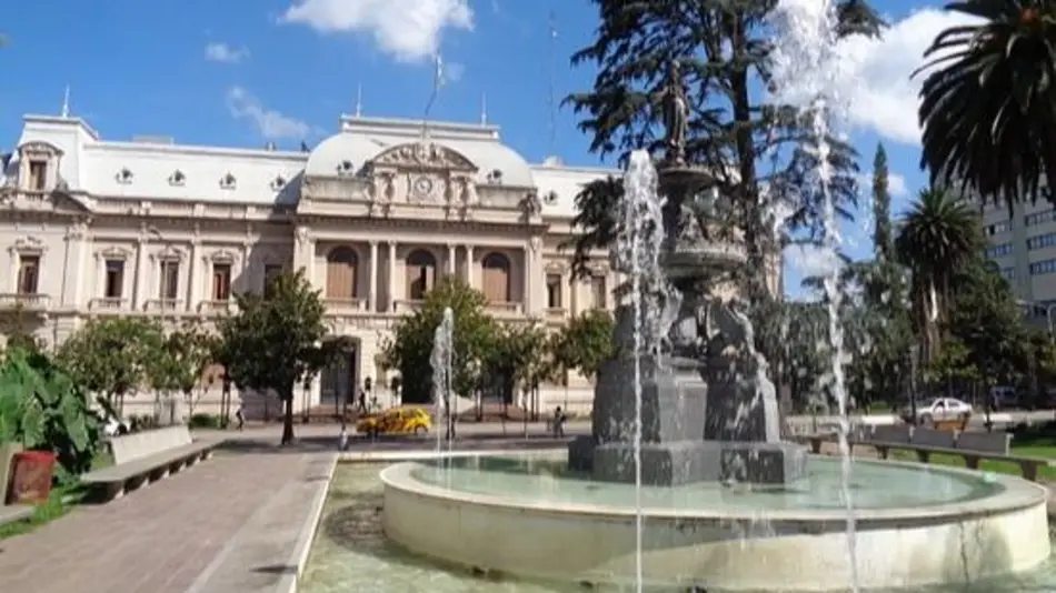 Sin suspensión de actividades escolares, ni administrativas por el 19 de Abril