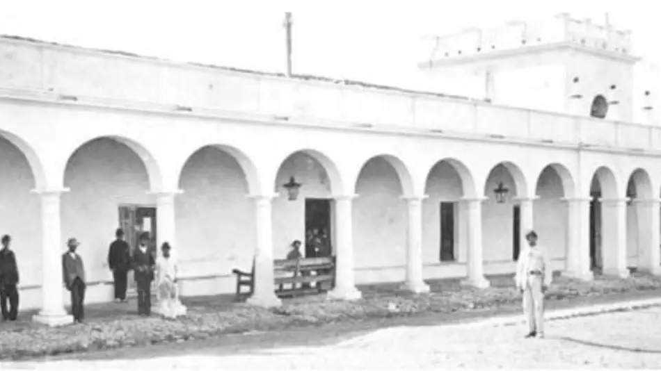 El Cabildo: el primer edificio público 