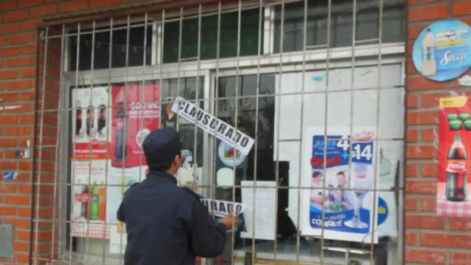 Clausuraron dos locales comerciales infractores