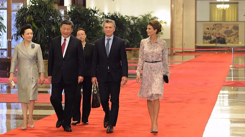 Macri firmó acuerdo por 17 mil millones de dólares destinados a 16 proyectos