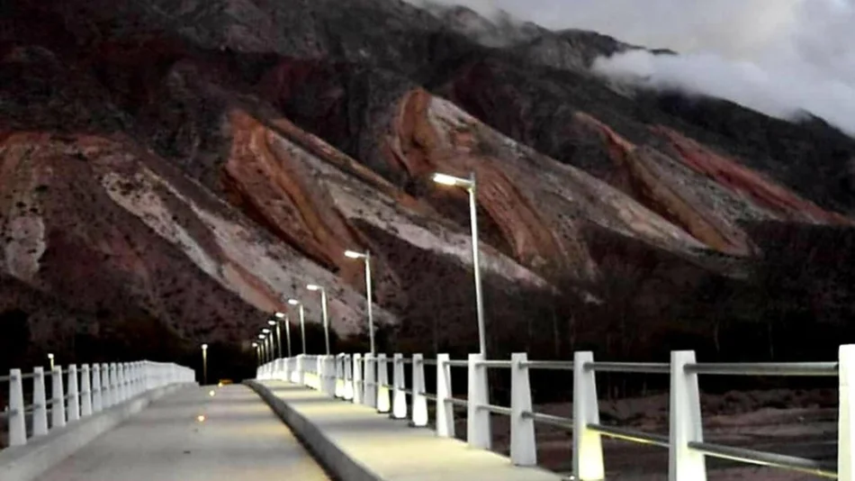 Inauguraron nuevo puente en Maimará