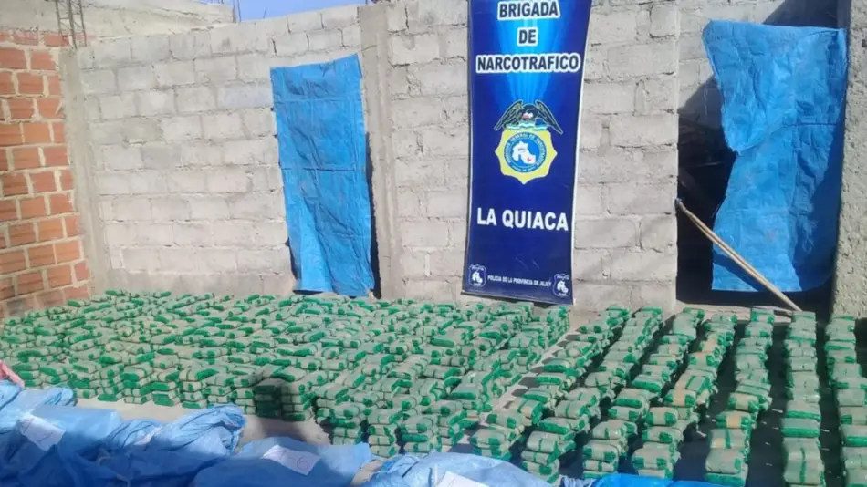 Secuestran 321 kilos de droga