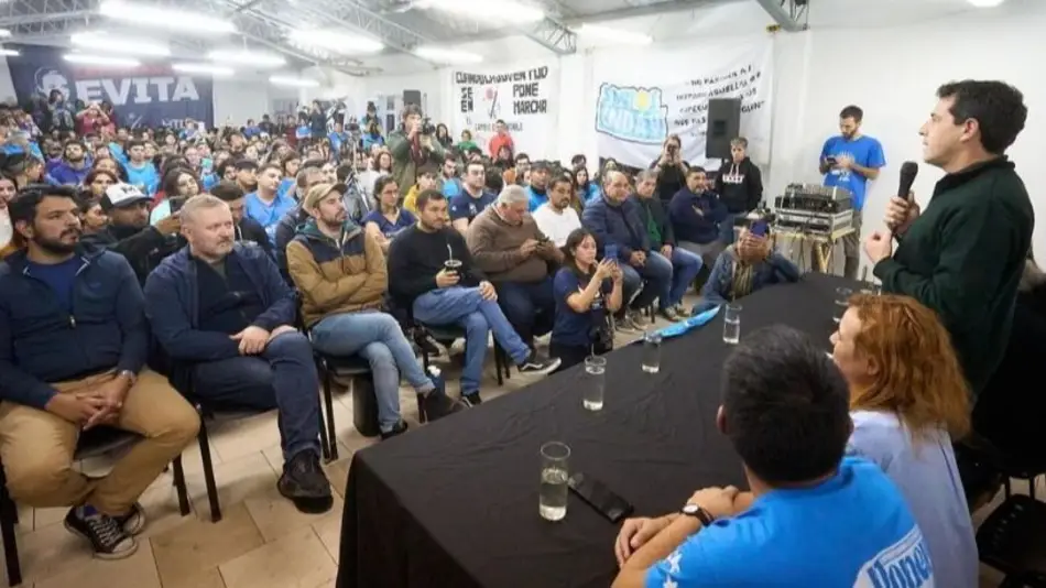 De Pedro reivindicó el rol de la "juventud" como "sujeto político"