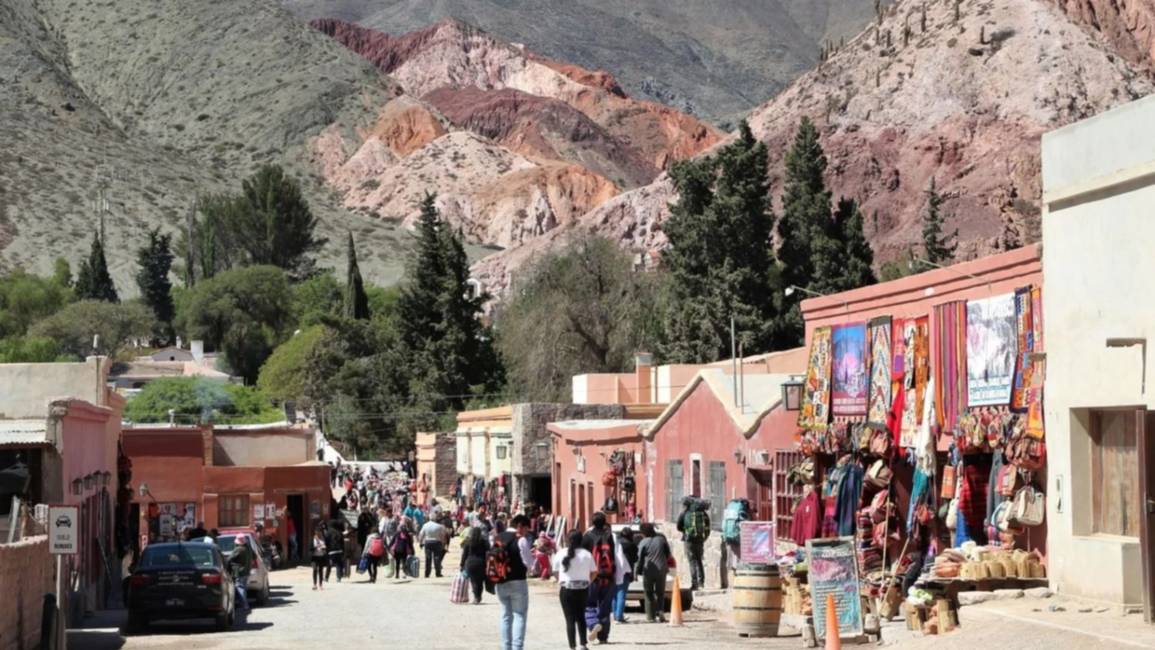1,3 millones de turistas y gastos por más de $47 mil millones durante el fin de semana largo