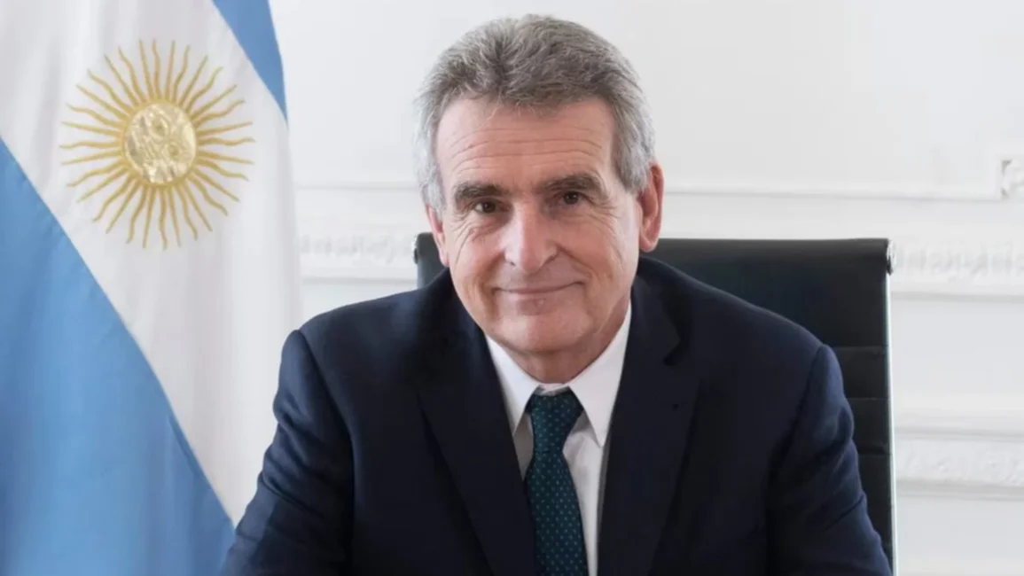 Rossi lanzó su precandidatura y prometió resolver "inflación, inseguridad e incertidumbre"