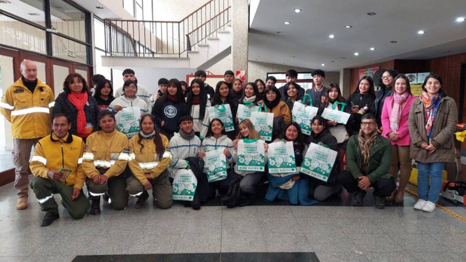 Brigadistas brindaron charla a estudiantes