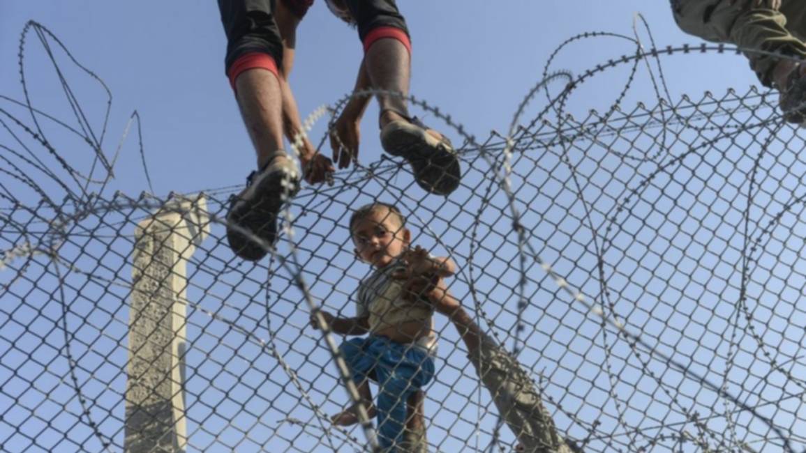 Empiezan a recibir a refugiados sirios que huyen de Tall Abyad | Turquía, Estado Islámico, Tall Abyad