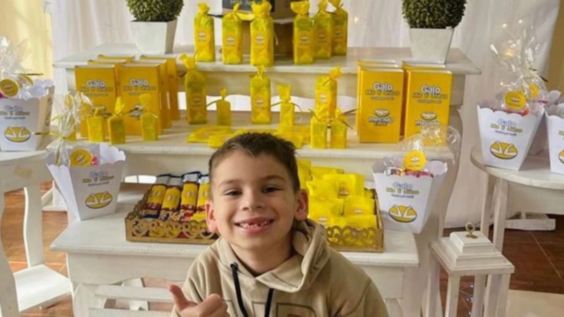 Hizo un cumpleaños temático de Mercado Libre y la empresa lo llenó de regalos