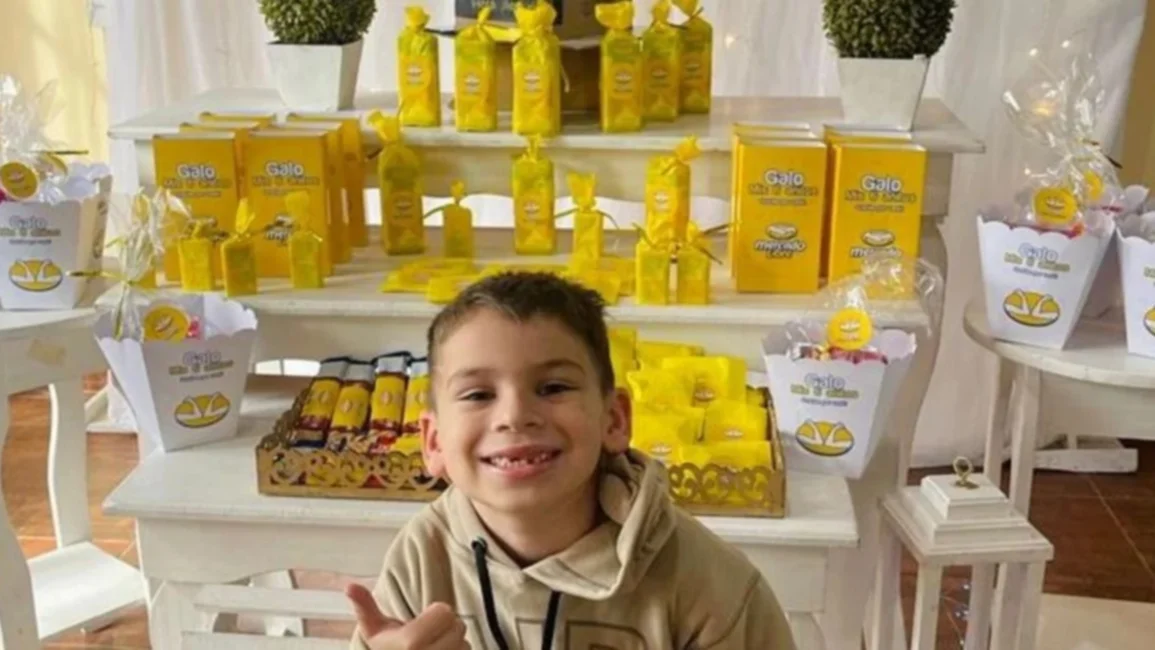 Hizo un cumpleaños temático de Mercado Libre y la empresa lo llenó de regalos