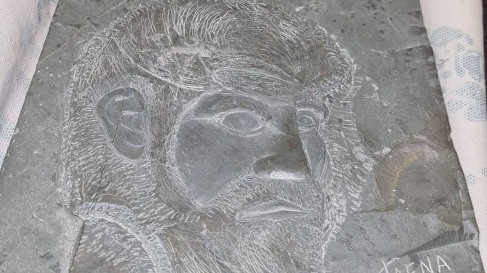 Escultura en piedra de Manuel Eduardo Arias