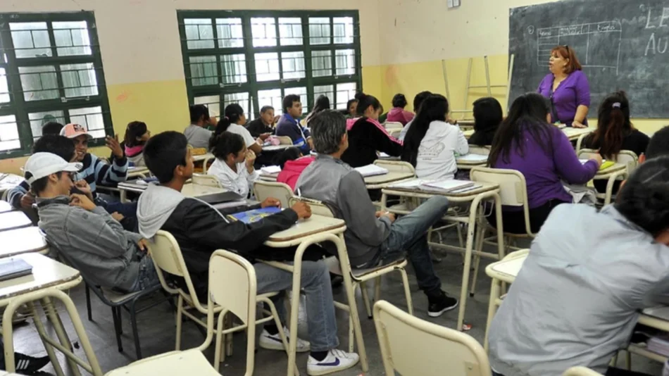 Pruebas Aprender: menos del 15% de estudiantes secundarios logra nivel satisfactorio en matemáticas