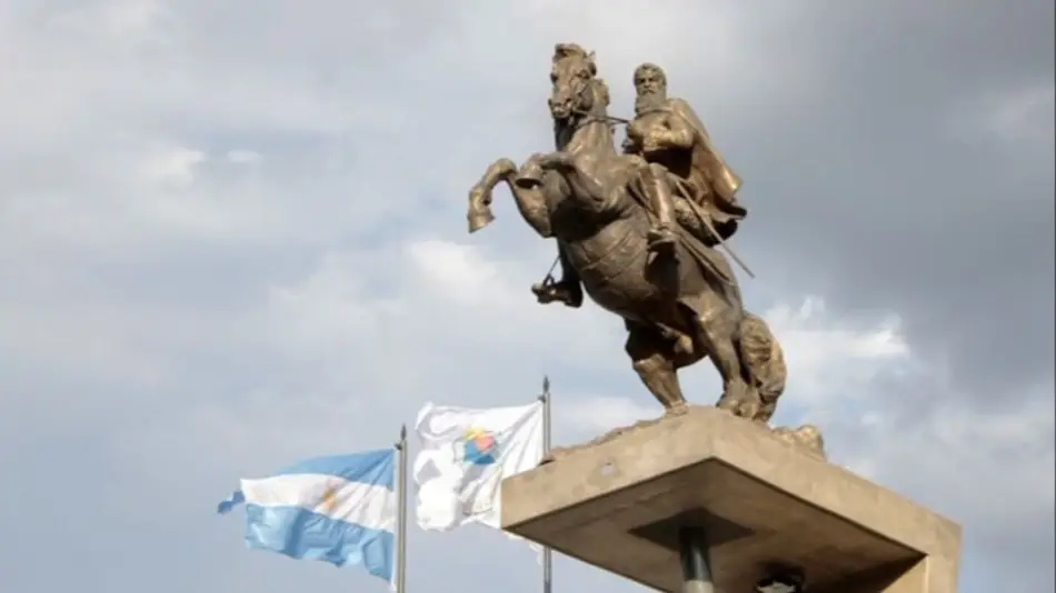 Homenaje al Héroe Gaucho Jujeño en marcha
