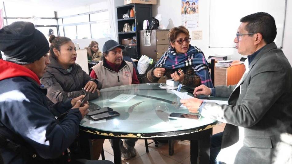 Controversia por control a una vendedora ambulante