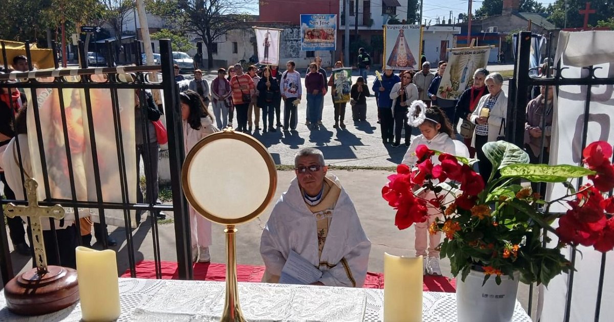 Gran convocatoria y fe en la solemnidad de Corpus Christi