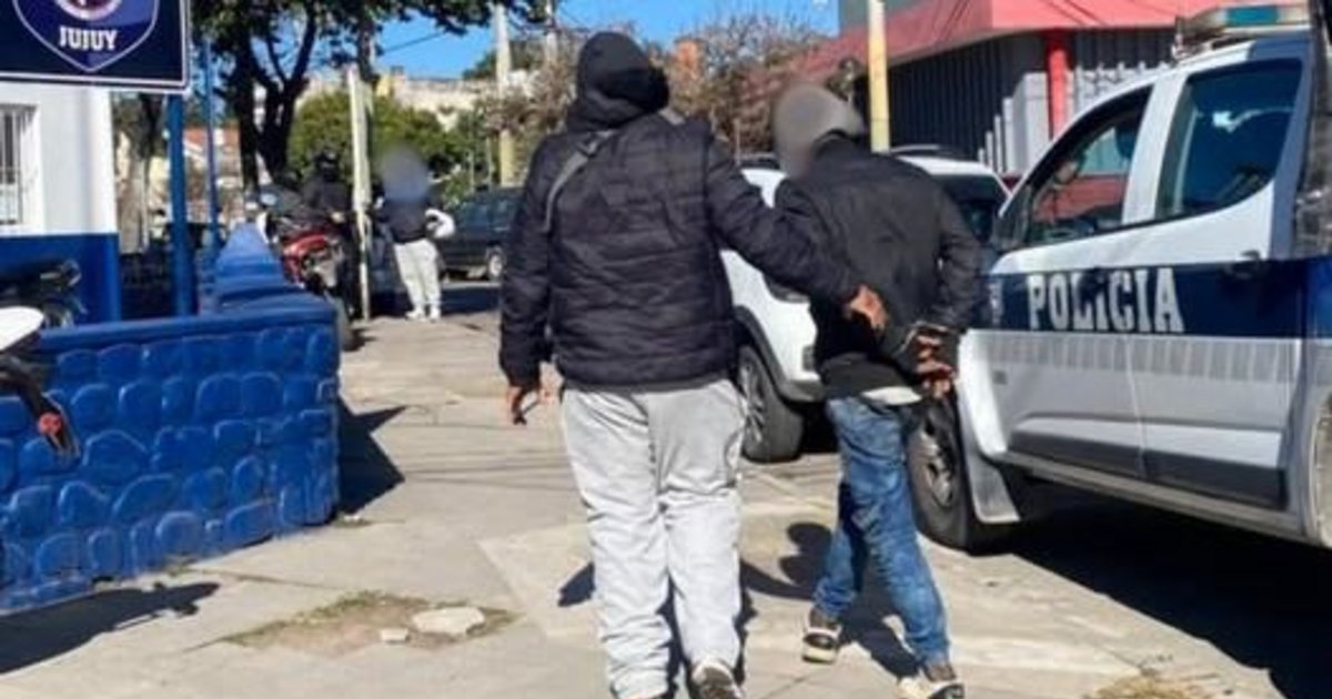 Tenía pedido de captura y fue detenido en la vía pública